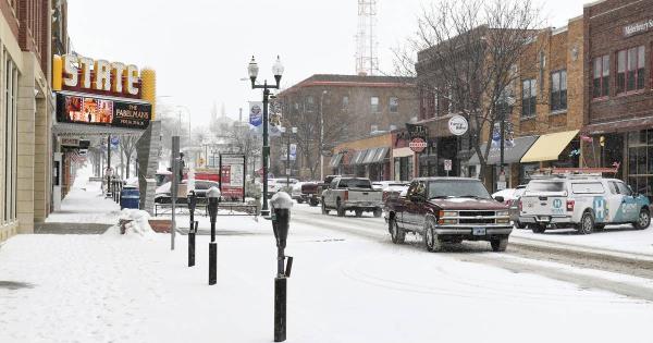 上中西部地区将迎来冬季风暴，可能带来近2英尺的降雪