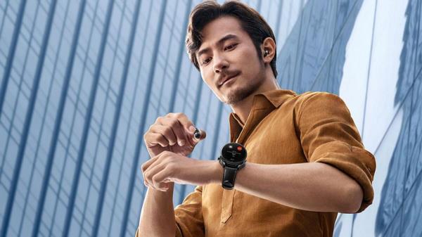 新的HUAWEI WATCH Buds -你今天在阿联酋能买到的最酷的二合一智能小玩意