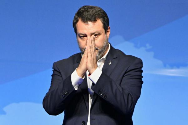 意大利总理马泰奥·萨尔维尼(Matteo Salvini)的极端立场削弱了他的影响力