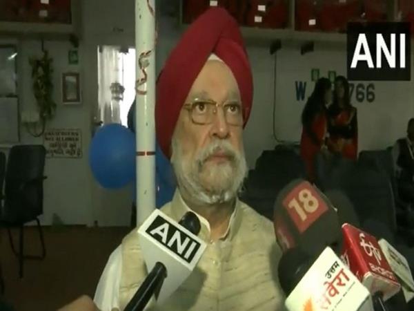 联邦部长Hardeep Singh Puri:对抗污染所采取的每一步，包括转化天然气，都对我们有利