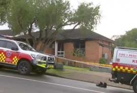 三名儿童在悉尼大火中死亡后被指控谋杀